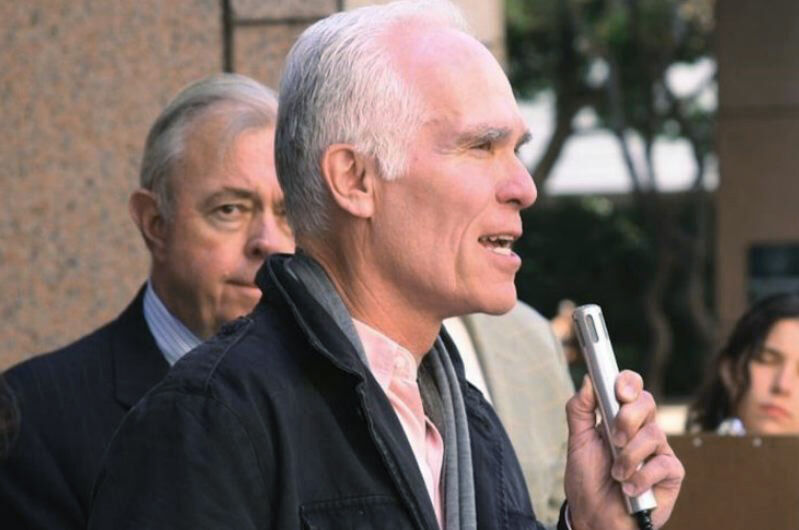 COM-GilGarcetti-Photo2